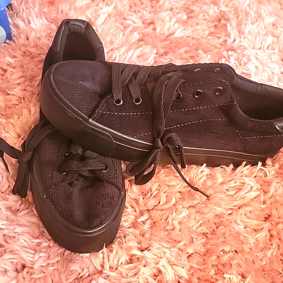 Shoed